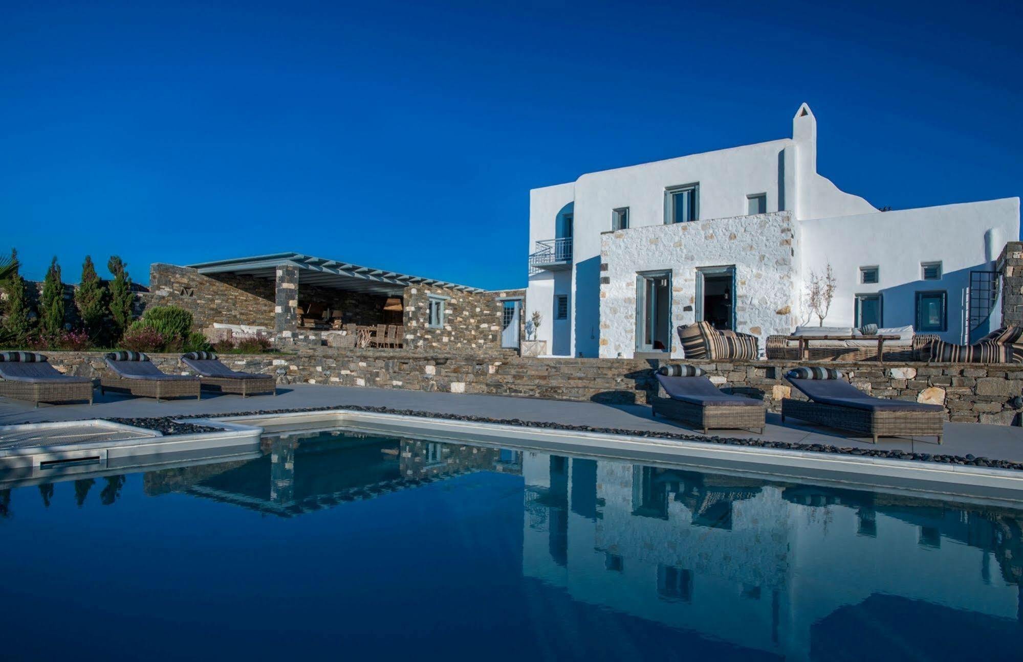 Aelia Hospitality Paros Villa Chrisi Akti (Paros)