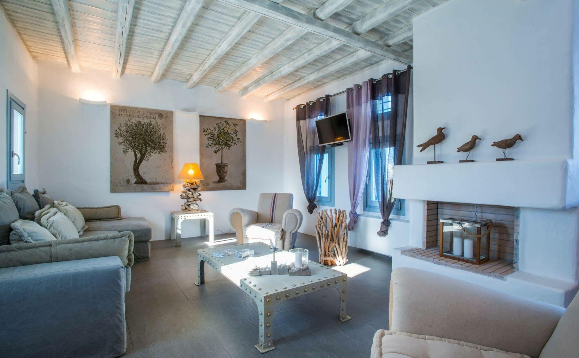 Aelia Hospitality Paros Villa *